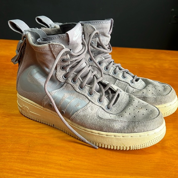 Nike Air Force 1 Suede Gunsmoke Sz. 8 - Picture 1 of 7